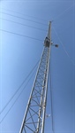نصب دکل 15 متری جهت برقراری ارتباط وایرلس کشتارگاه با دیتاسنتر